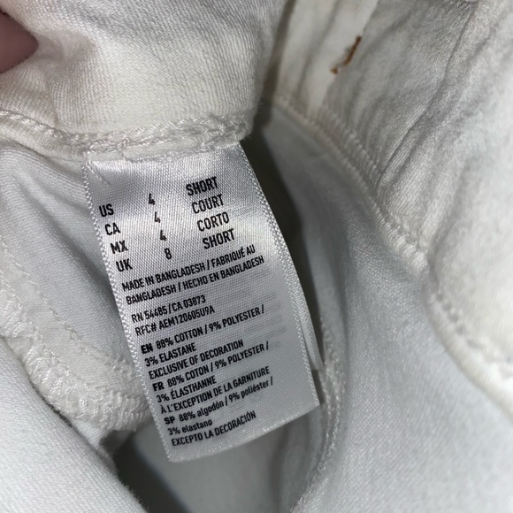 Penn State H&M, NWT, white stretch jean shorts size 2 w/ Penn State We Are! - Picture 10 of 12